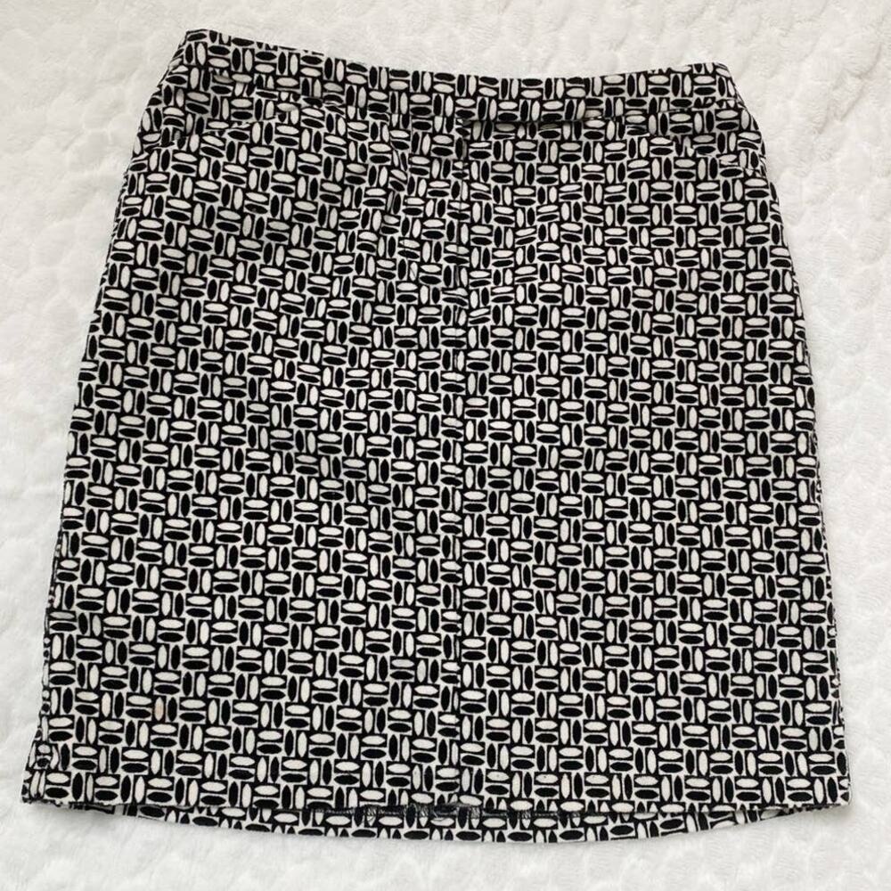 Ann Taylor Loft Petites Black White Geometric Corduroy Mini Skirt 2P 100% Cotton